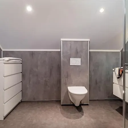 Modern Family House Near Pulpit Rock Tau