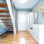 Modern Family House Near Pulpit Rock Дом отдыха